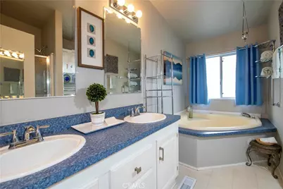 11401 Topanga Canyon #77, Chatsworth, CA 91311 - Photo 25