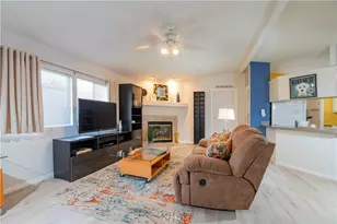 11401 Topanga Canyon, Chatsworth, CA 91311 - Photo 7