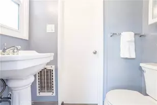 11750 Hatteras St, Valley Village, CA 91607 - Photo 25