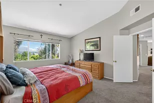 12312 Edgecliff Ave, Sylmar, CA 91342 - Photo 13