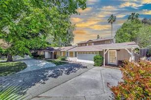 20555 Dumont St, Woodland Hills, CA 91364 - Photo 3