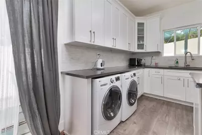 14648 Covello, Van Nuys, CA 91405 - Photo 9