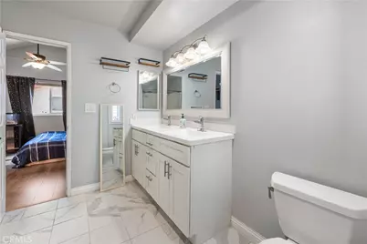 9946 Owensmouth, Chatsworth, CA 91311 - Photo 15