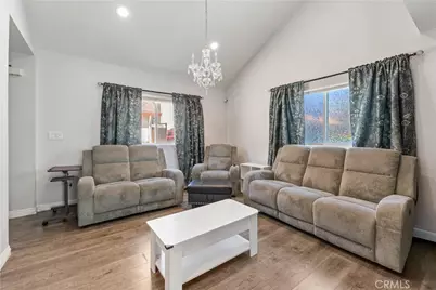 9946 Owensmouth #9, Chatsworth, CA 91311 - Photo 5