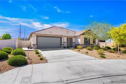 44745 Aspen St, Lancaster, CA 93535 - Photo 3