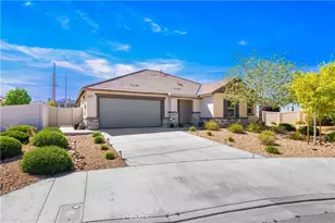44745 Aspen St, Lancaster, CA 93535 - Photo 3