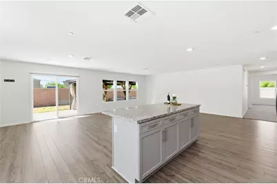 44745 Aspen St, Lancaster, CA 93535 - Photo 9