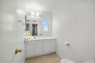 22337 Los Tigres Dr, Saugus, CA 91350 - Photo 15