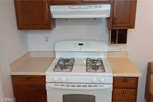 37 Hastings Ave, Ventura, CA 93003 - Photo 15