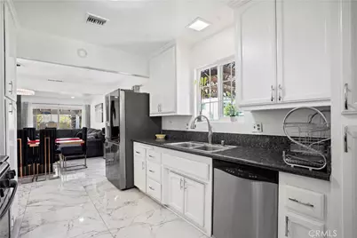 9021 Oneida Avenue, Los Angeles, CA 91352 - Photo 5