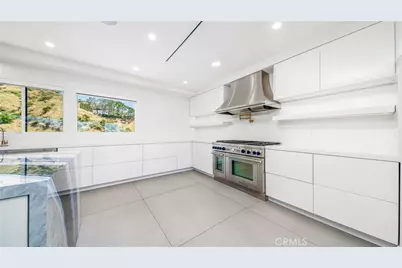 1001 Via Alta, Burbank, CA 91501 - Photo 7
