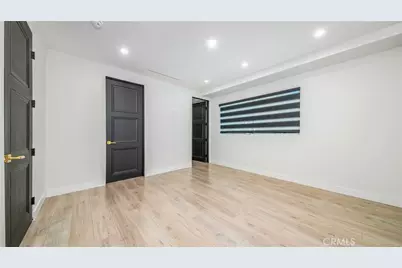 1001 Via Alta, Burbank, CA 91501 - Photo 17