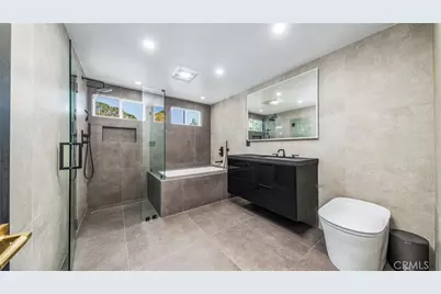 1001 Via Alta, Burbank, CA 91501 - Photo 21