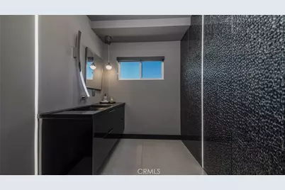 1001 Via Alta, Burbank, CA 91501 - Photo 23