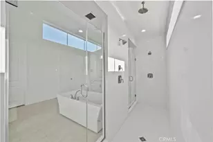 8327 N Mariposa Ct, Canoga Park, CA 91304 - Photo 15