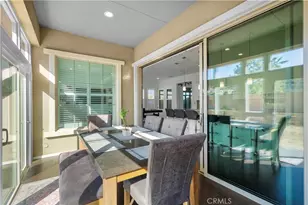 8327 N Mariposa Ct, Canoga Park, CA 91304 - Photo 37