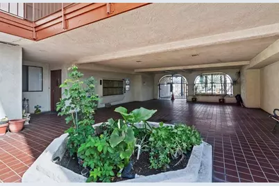 7625 Reseda #202, Reseda, CA 91335 - Photo 33