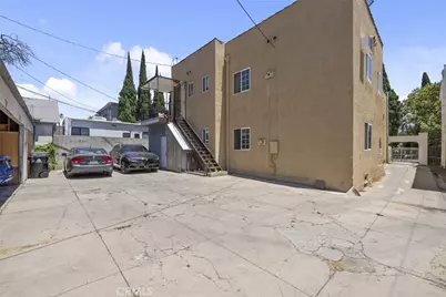 737 N Ridgewood Place, Los Angeles, CA 90038 - Photo 17