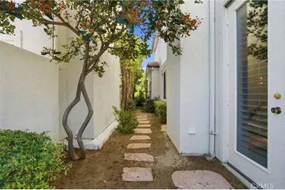24813 Calle Cedro, Calabasas, CA 91302 - Photo 13