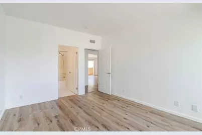 9920 Jordan Avenue #9, Chatsworth, CA 91311 - Photo 17