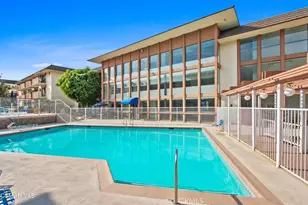 5585 E Pacific Coast Hwy, Long Beach, CA 90804 - Photo 5