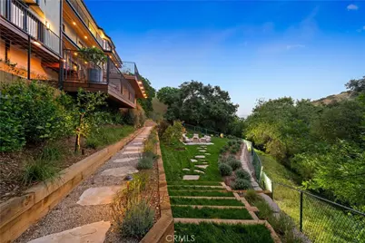 3636 Camino De La Cumbre, Sherman Oaks, CA 91423 - Photo 65