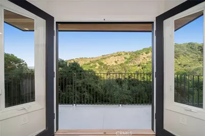 3636 Camino De La Cumbre, Sherman Oaks, CA 91423 - Photo 31