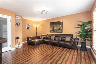 20925 Almazan Rd, Woodland Hills, CA 91364 - Photo 11