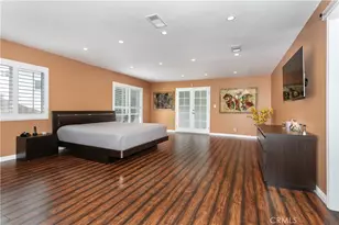 20925 Almazan Rd, Woodland Hills, CA 91364 - Photo 17