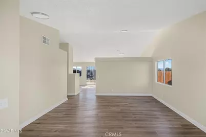 1048 Sequoia Lane, Rosamond, CA 93560 - Photo 3