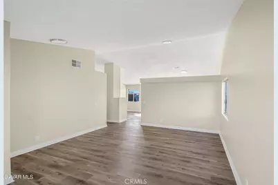 1048 Sequoia Lane, Rosamond, CA 93560 - Photo 5