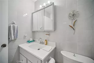 11461 Amigo Ave, Porter Ranch, CA 91326 - Photo 17