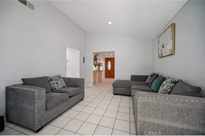 11461 Amigo Avenue, Porter Ranch, CA 91326 - Photo 9