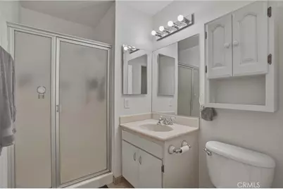6151 Reseda Boulevard #13, Tarzana, CA 91335 - Photo 13