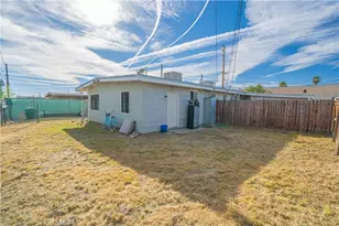 835 E Ave Q, Palmdale, CA 93550 - Photo 5