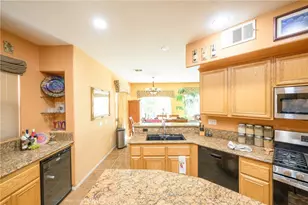 27637 Cordovan, Canyon Country, CA 91351 - Photo 13