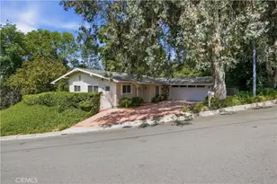 4820 Dunman, Woodland Hills, CA 91364 - Photo 3