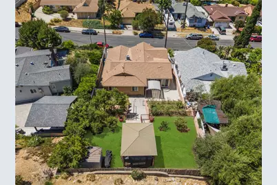 10101 Lanark Street, Los Angeles, CA 91352 - Photo 9