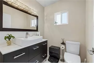 10101 Lanark Street, Los Angeles, CA 91352 - Photo 35