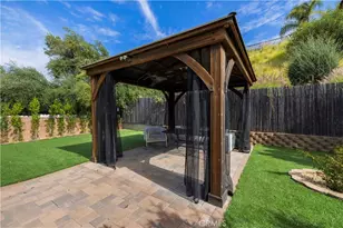 10101 Lanark St, Los Angeles, CA 91352 - Photo 51