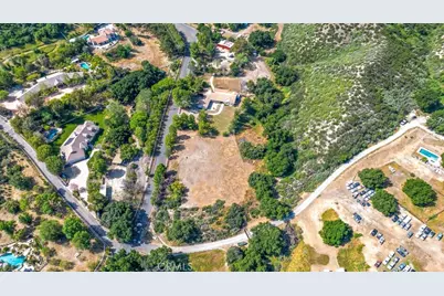 26615 Mountain Park Road, Canyon Country, CA 91387 - Photo 3