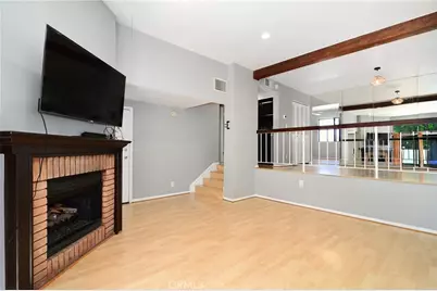 18739 Hatteras Street #55, Tarzana, CA 91356 - Photo 7