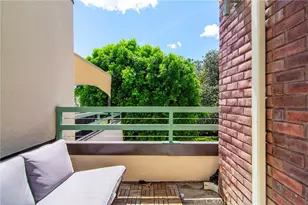 18739 Hatteras St, Tarzana, CA 91356 - Photo 23