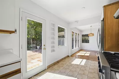 18228 Keswick, Reseda, CA 91335 - Photo 11