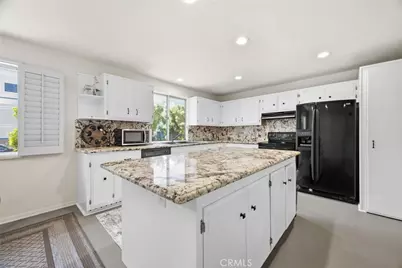 5477 Nestle Avenue #11, Tarzana, CA 91356 - Photo 11