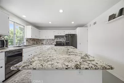 5477 Nestle Avenue #11, Tarzana, CA 91356 - Photo 9