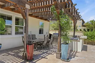 26492 Township St, Saugus, CA 91350 - Photo 45