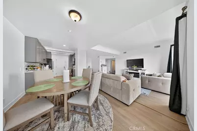 7250 Franklin Avenue #409, Los Angeles, CA 90046 - Photo 15