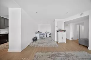 7250 Franklin Ave, Los Angeles, CA 90046 - Photo 17