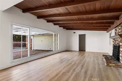 17361 Parthenia, Los Angeles, CA 91325 - Photo 3